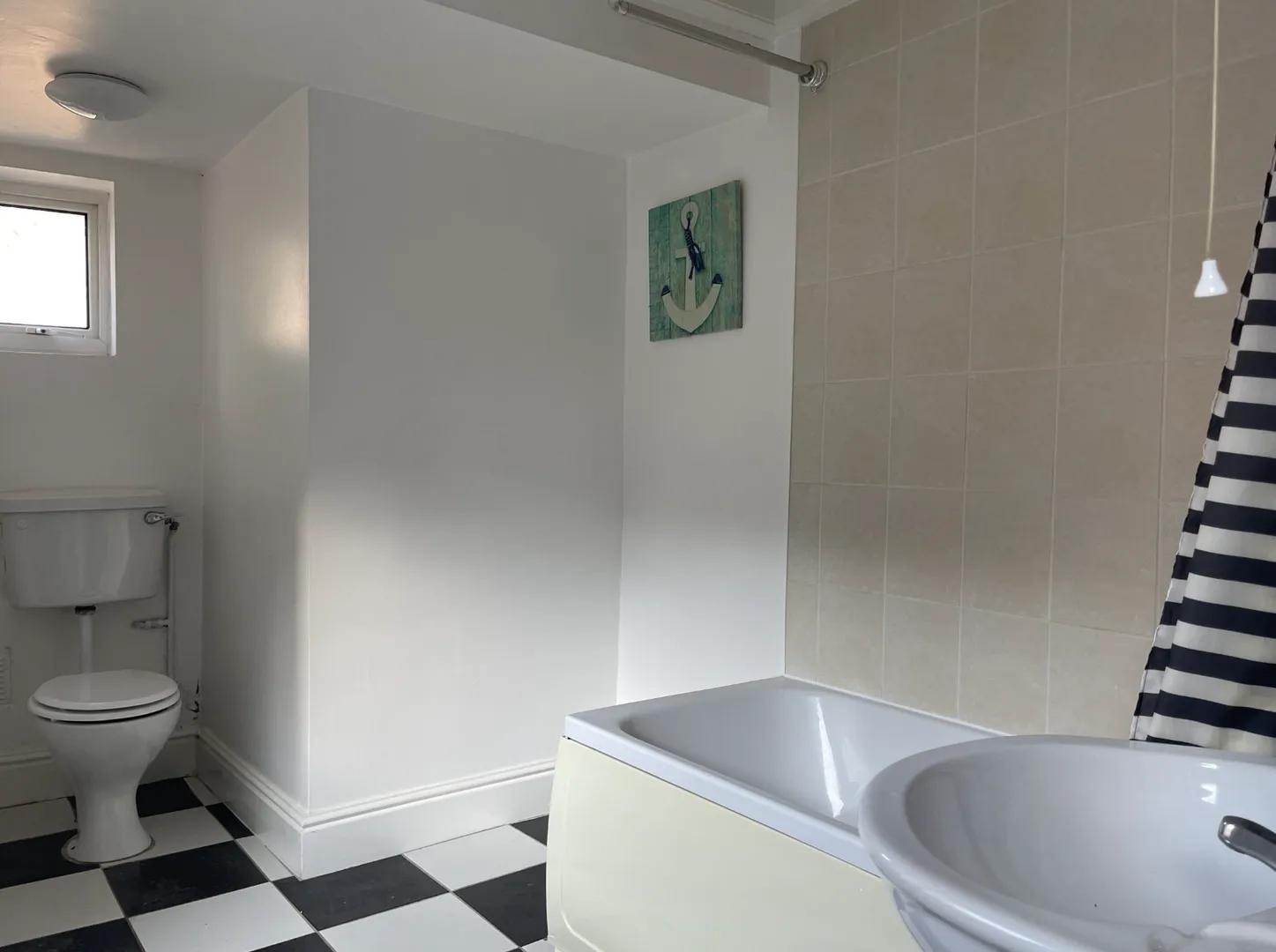 Welcoming 4 Bed House // AUG 2026 - Image 8